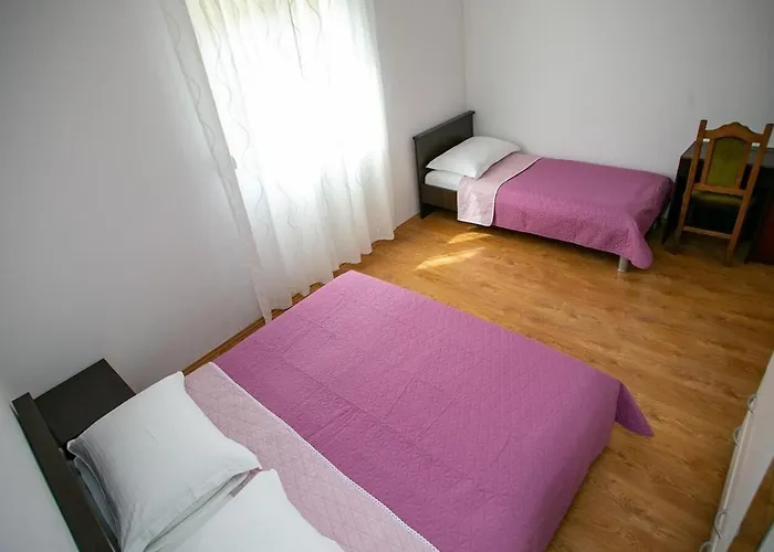 Ana Apartman *