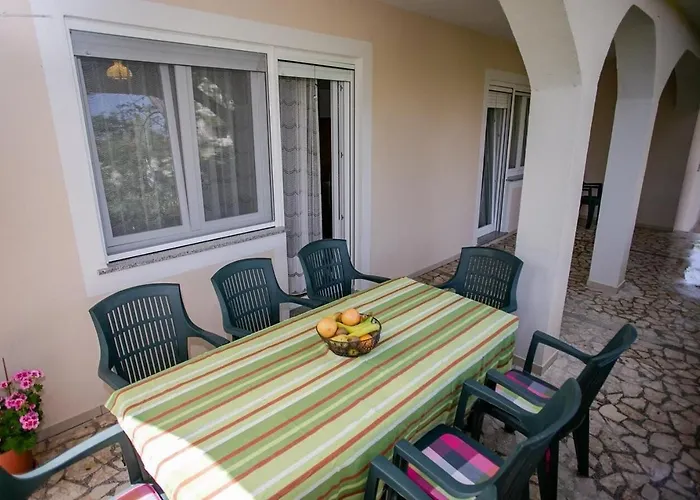 Ana Apartman Vlasici